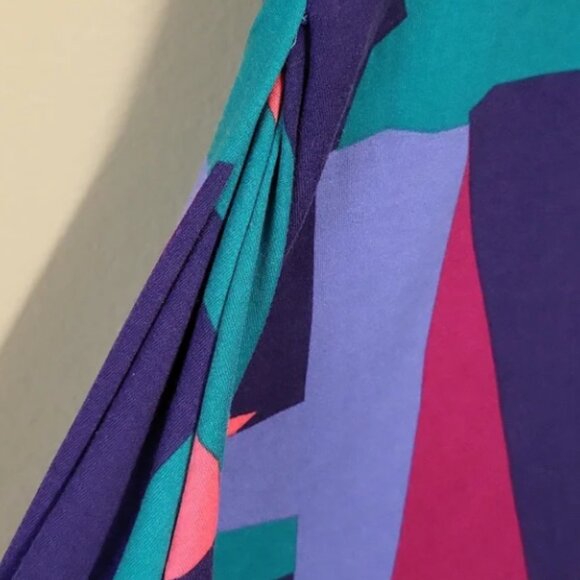 LuLaRoe Geometric Tunic Size Large - Picture 4 of 11